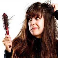 علت و درمان ریزش موی سر در خانم ها