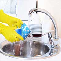 اشتباهاتی که هنگام ظرف شستن مرتکب می شوید